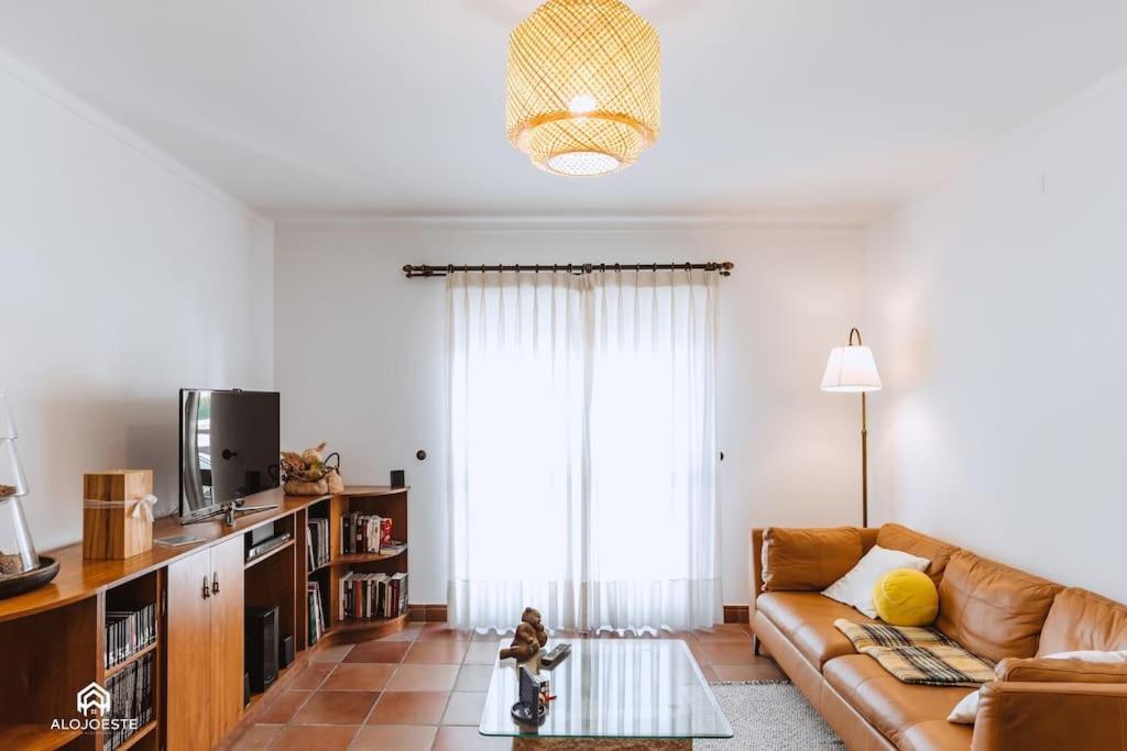 Casa Do Patio - 3 Bedrooms, Ponte Rol Torres Vedras Exterior foto